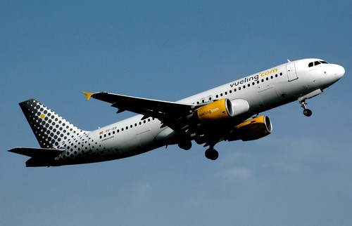 самолет Vueling Airlines
